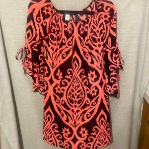 Women’s dress size small